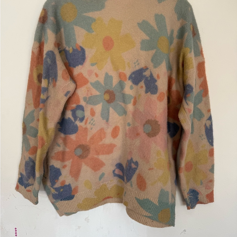 Roolee Womens Floral Soft Oversized Crewneck Sweater, Size Medium - Picture 5 of 5